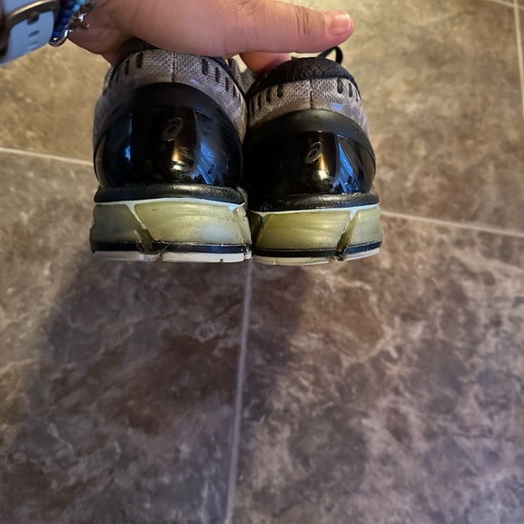 ASICS size 8 - Picture 4 of 5